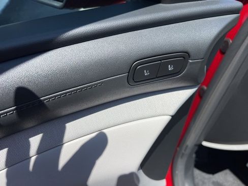 Used 2025 Hyundai Tucson Limited image 19