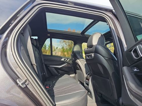 Used 2023 BMW X5 sDrive40i w/ Premium Package image 29