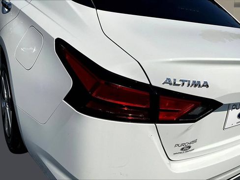 Used 2022 Nissan Altima 2.5 S FWD image 25