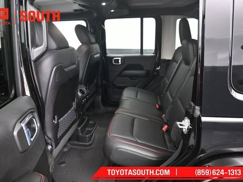 Used 2026 Jeep Wrangler Unlimited Rubicon AWD/4WD image 10