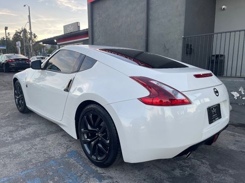Used 2019 Nissan 370Z Coupe w/ Z34 Heritage Edition - White image 7