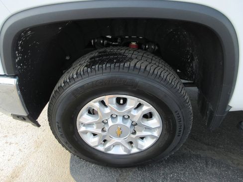 Used 2025 Chevrolet Silverado 2500 LT w/ All Star Edition AWD/4WD image 16