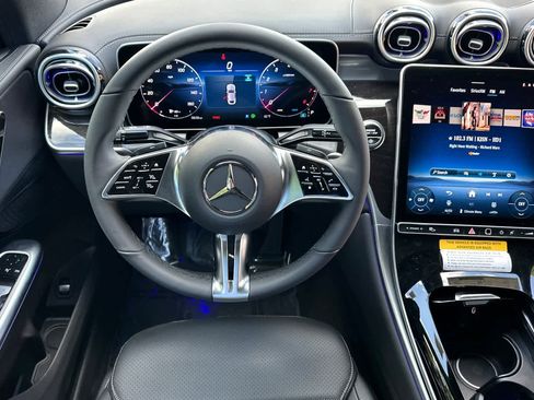 New 2026 Mercedes-Benz GLC 300 4MATIC image 13