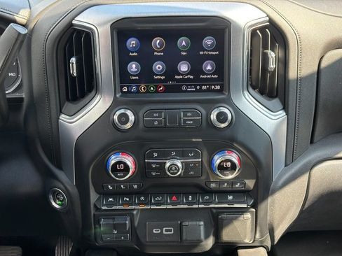 Used 2022 GMC Sierra 1500 SLT w/ SLT Premium Plus Package AWD/4WD image 13