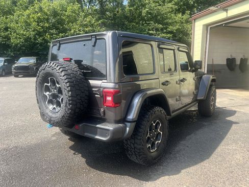 Used 2021 Jeep Wrangler Unlimited Rubicon 4xe w/ Cold Weather Group AWD/4WD image 4
