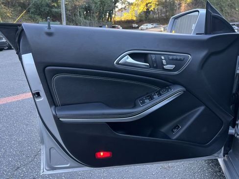 Used 2019 Mercedes-Benz CLA 250 CLA 250 image 10
