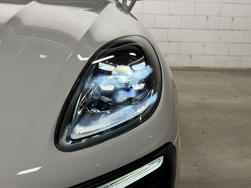 Used 2026 Porsche Macan S AWD/4WD image 10