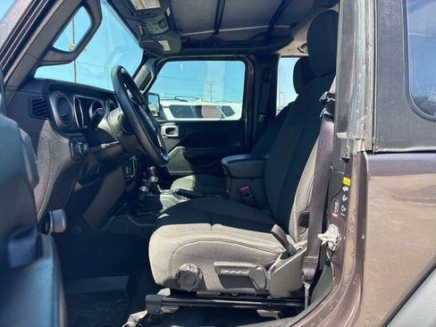 Used 2020 Jeep Wrangler Sport AWD/4WD image 7