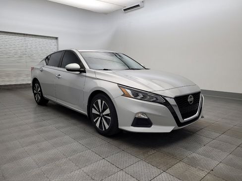 Used 2022 Nissan Altima 2.5 SV image 13