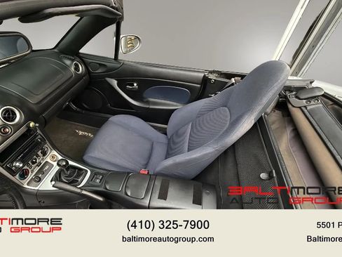 Used 2004 MAZDA MX-5 Miata w/ Cloth Azure Blue Pkg RWD image 24