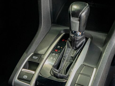 Used 2020 Honda Civic Sport image 23