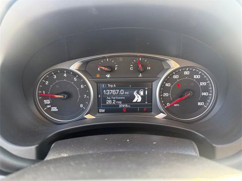 Used 2024 GMC Terrain SLE image 18