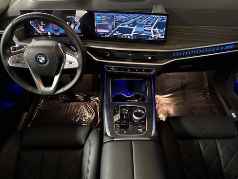 Certified 2024 BMW X7 xDrive40i w/ Parking Assistance Package AWD/4WD image 28