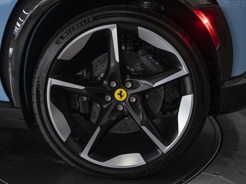 Used 2025 Ferrari Purosangue AWD/4WD image 20