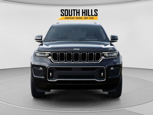 New 2025 Jeep Grand Cherokee Overland AWD/4WD image 6