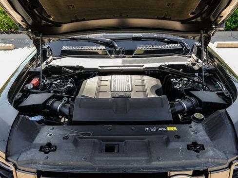 Used 2025 Land Rover Defender 130 V8 AWD/4WD image 71