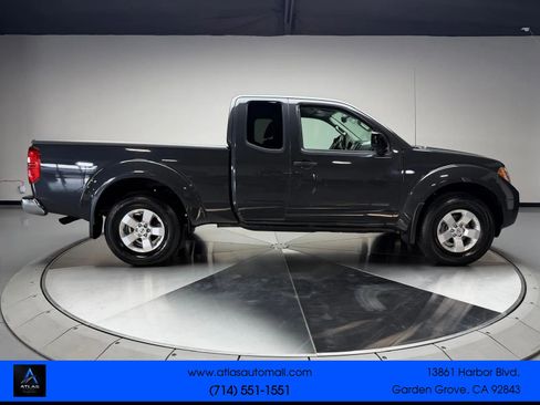 Used 2013 Nissan Frontier SV AWD/4WD image 6