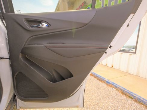 Used 2024 Chevrolet Equinox RS image 19