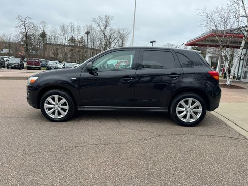Used 2015 Mitsubishi Outlander Sport ES image 4