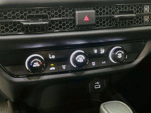 Used 2024 Honda HR-V LX image 26