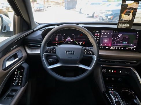 New 2025 Audi Q5 Prestige image 15