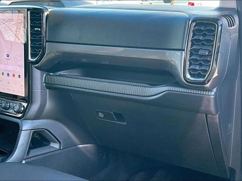 Used 2025 Ford Ranger XLT image 16