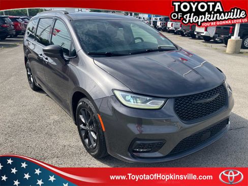 Used 2021 Chrysler Pacifica Touring w/ S Appearance Package FWD image 1