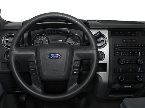 Used 2014 Ford F150 XL w/ Equipment Group 101A Mid AWD/4WD image 4