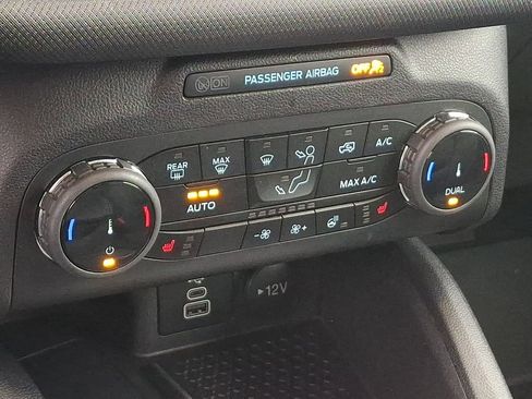 Certified 2023 Ford Bronco Sport Outer Banks w/ Tech Package AWD/4WD image 16