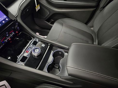 New 2025 Jeep Grand Cherokee Laredo w/ Luxury Tech Group I RWD image 22