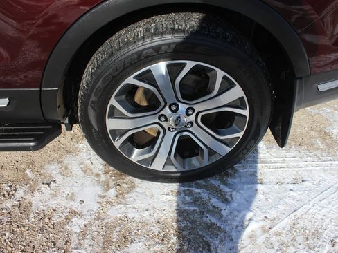 Used 2018 Ford Explorer Platinum image 61