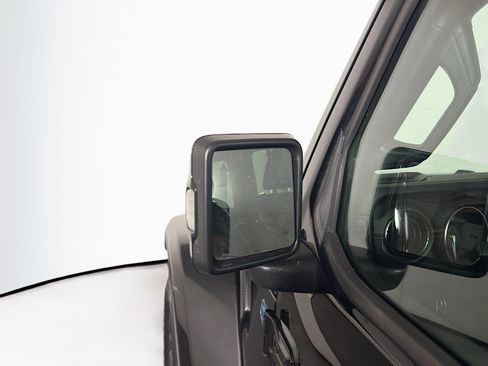 Used 2023 Jeep Wrangler Unlimited Sahara AWD/4WD image 16