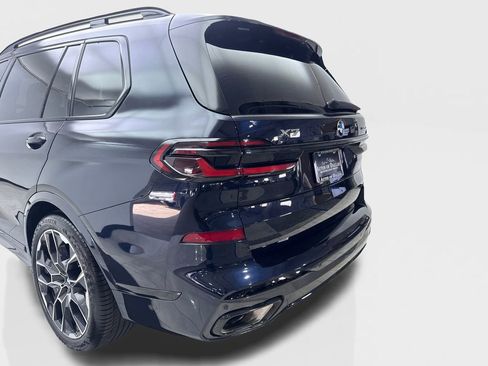 Used 2024 BMW X7 xDrive40i w/ M Sport Package image 19