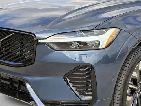 New 2026 Volvo XC60 T8 Ultra w/ Protection Package Premier AWD/4WD image 29