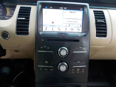 Used 2019 Ford Flex SEL w/ Equipment Group 202A FWD image 4