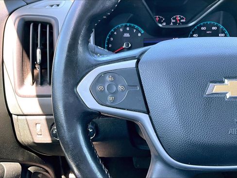 Used 2020 Chevrolet Colorado LT w/ LT Convenience Package AWD/4WD image 14