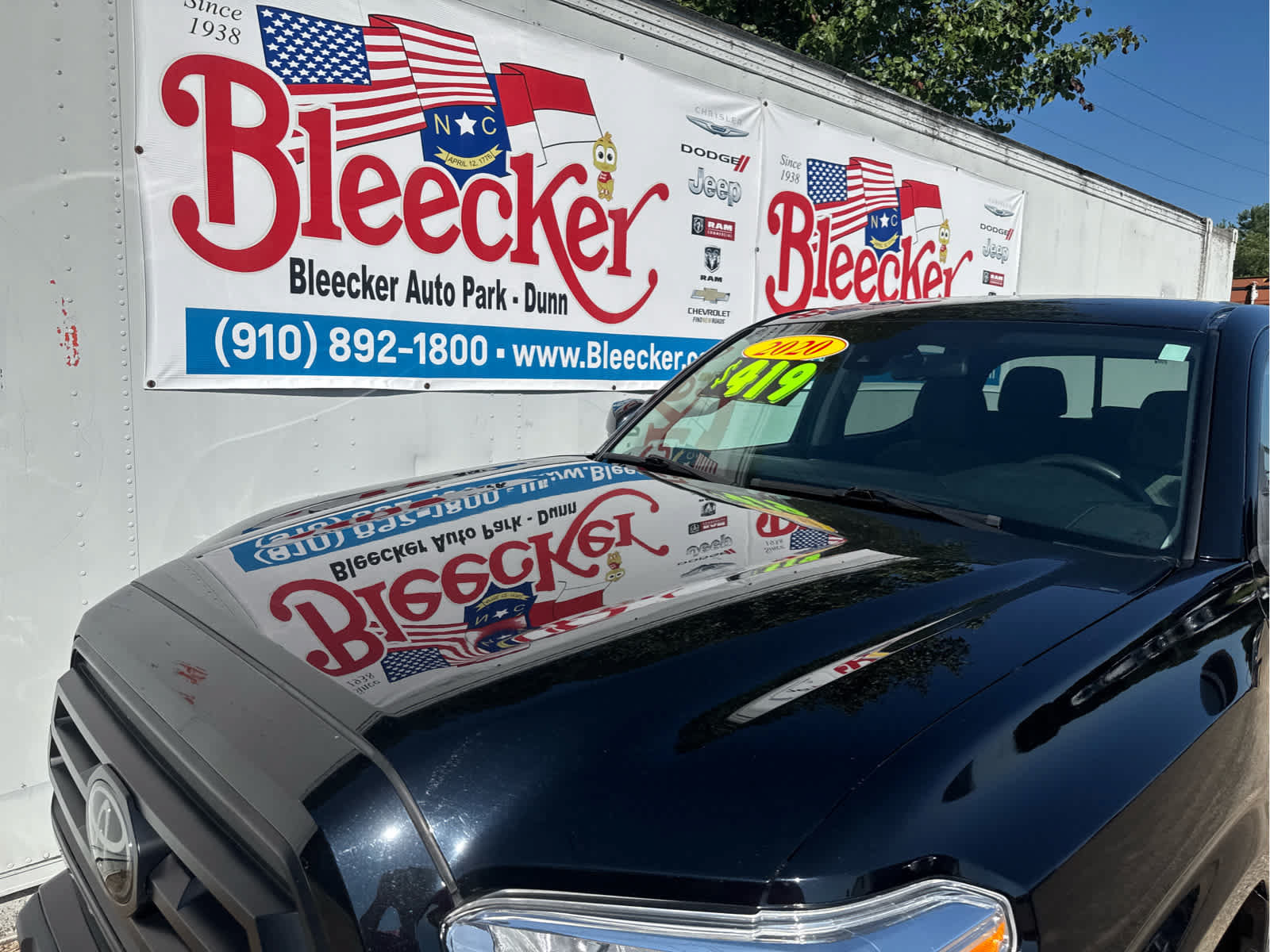 Used 2020 Toyota Tacoma SR AWD/4WD image 9