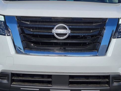 New 2025 Nissan Pathfinder SV w/ SV Premium Package image 9