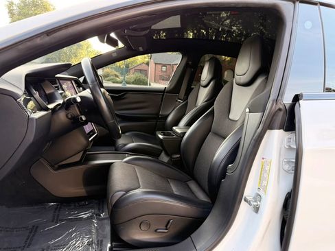 Used 2017 Chevrolet Volt LT FWD image 17