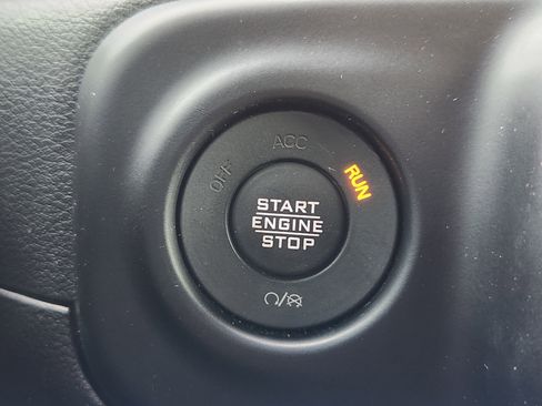 Used 2021 Jeep Wrangler Unlimited Rubicon image 24