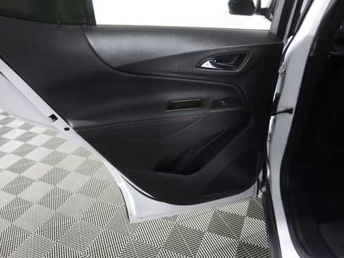 Used 2023 Chevrolet Equinox RS w/ LPO, Floor Liner Package image 24