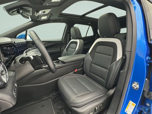 Used 2024 Chevrolet Blazer EV LT AWD/4WD image 13