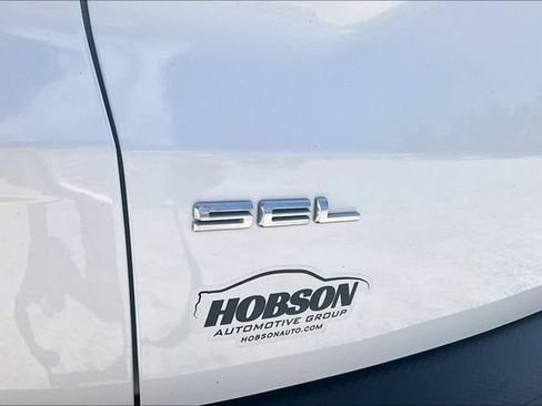 Used 2022 Ford Escape SEL w/ Technology Package AWD/4WD image 12