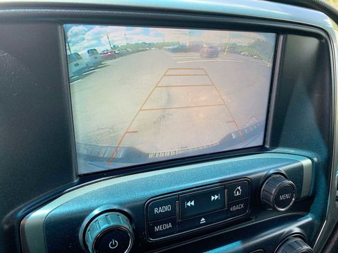 Used 2018 Chevrolet Silverado 1500 LT w/ Trailering Package AWD/4WD image 14
