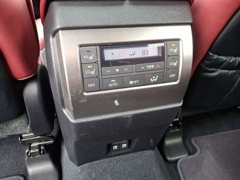 Used 2023 Lexus GX 460 Premium w/ Accessory Package AWD/4WD image 11