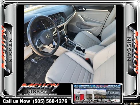 Used 2023 Volkswagen Jetta SE FWD image 14