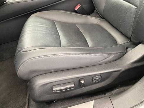 Used 2022 Honda Accord Touring image 12