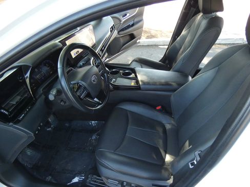 Used 2024 Toyota Mirai w/ Advanced Technology Package image 42