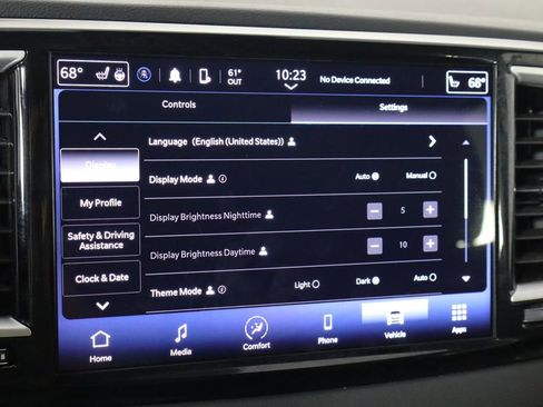 Used 2024 Chrysler Pacifica Touring-L image 36