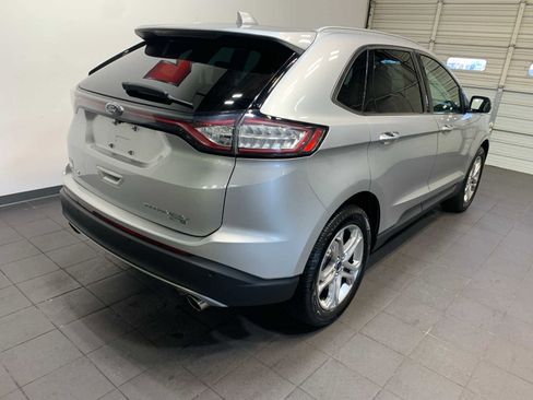 Used 2017 Ford Edge Titanium w/ Technology Package image 3